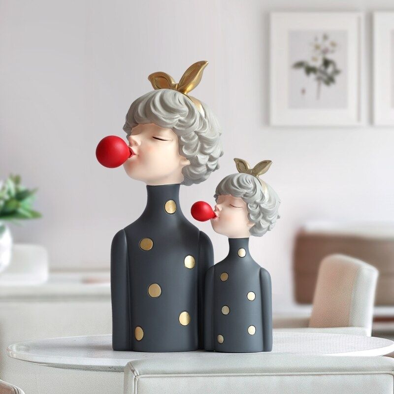 Escultura Boneca Decorativa Lilly Ball Estatueta