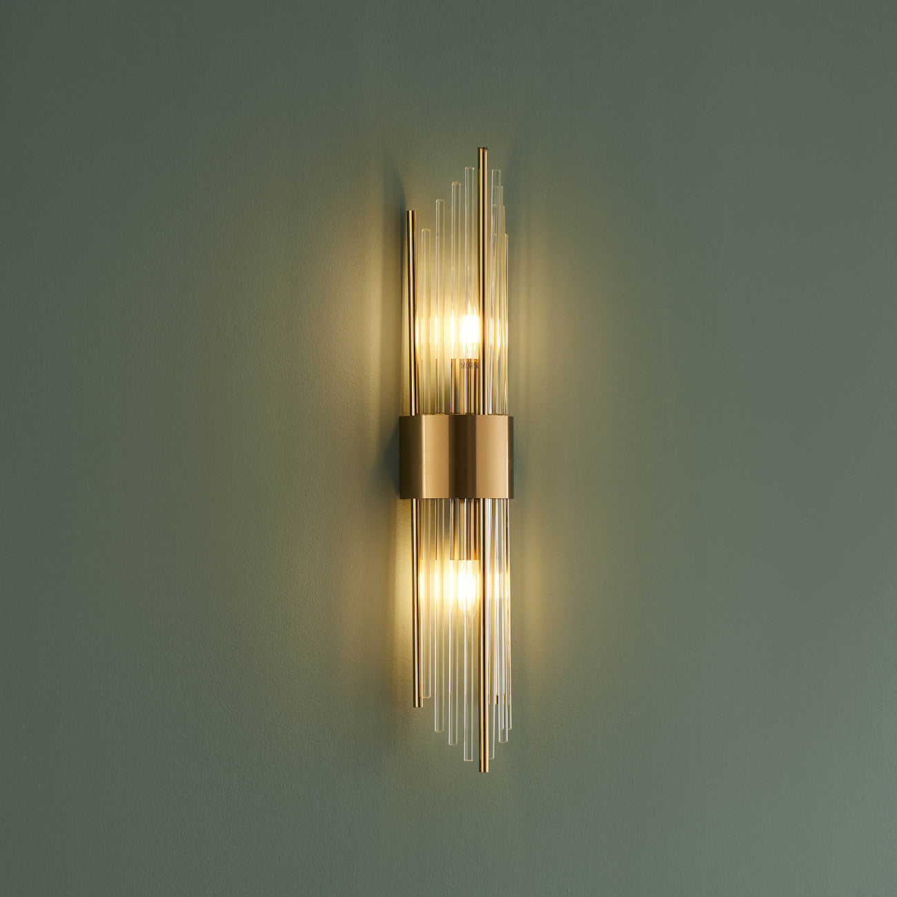 Arandela de Parede Spartan Metal e Vidro