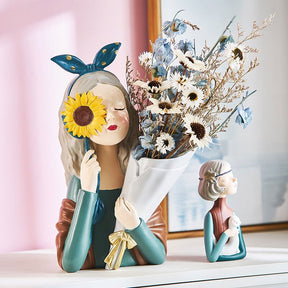 Escultura Boneca Decorativa Lilly Monalisa Vaso