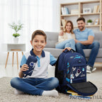 Prepare seu filho para a escola com o Kit Mochila Astronauta. Design 3D, lancheira térmica e estojo. Resistente e perfeito para meninos. Clique e compre já!