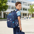 Prepare seu filho para a escola com o Kit Mochila Astronauta. Design 3D, lancheira térmica e estojo. Resistente e perfeito para meninos. Clique e compre já!