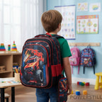 Transforme o volta às aulas! Kit Mochila 3D (Alto Relevo) + Lancheira Térmica + Estojo. Durabilidade, conforto e o super-poder que seu filho merece.