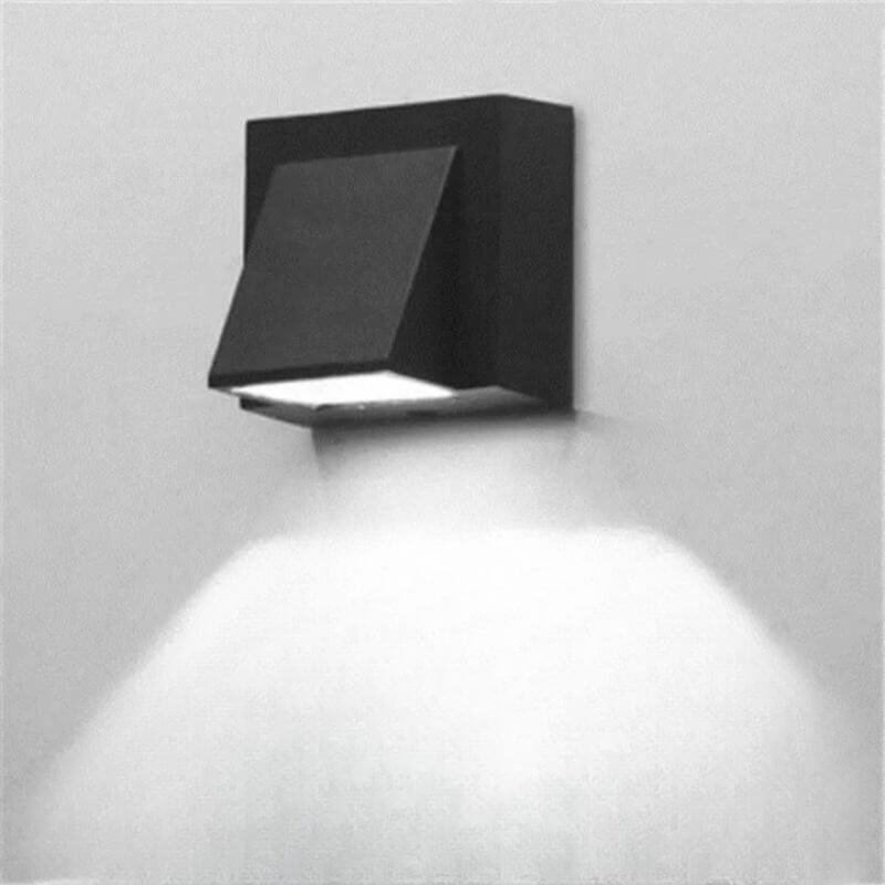 Luminária Área Externa Preta em Alumínio 5W