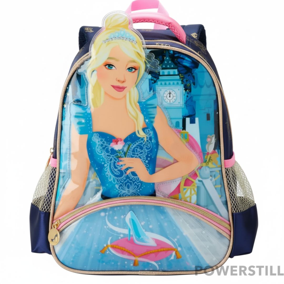 Mochila Princesas. Conforto, durabilidade e o brilho para sua filha. Garanta a volta às aulas mais mágica e feliz. Compre agora!