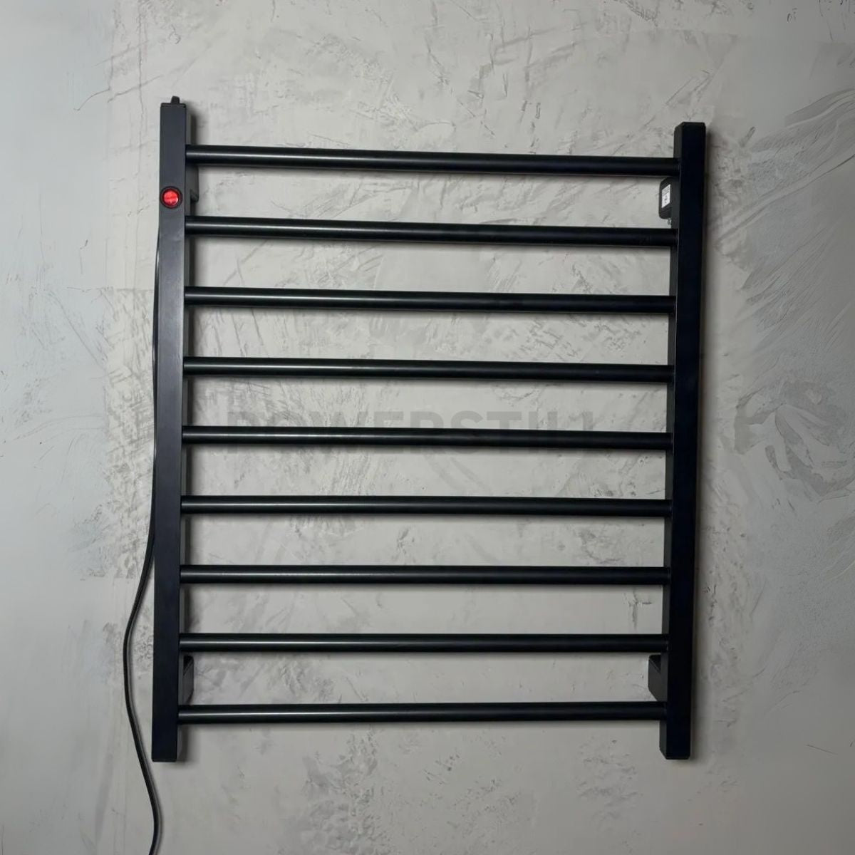 Toalheiro Térmico Alumínio Preto 110/220v Bivolt