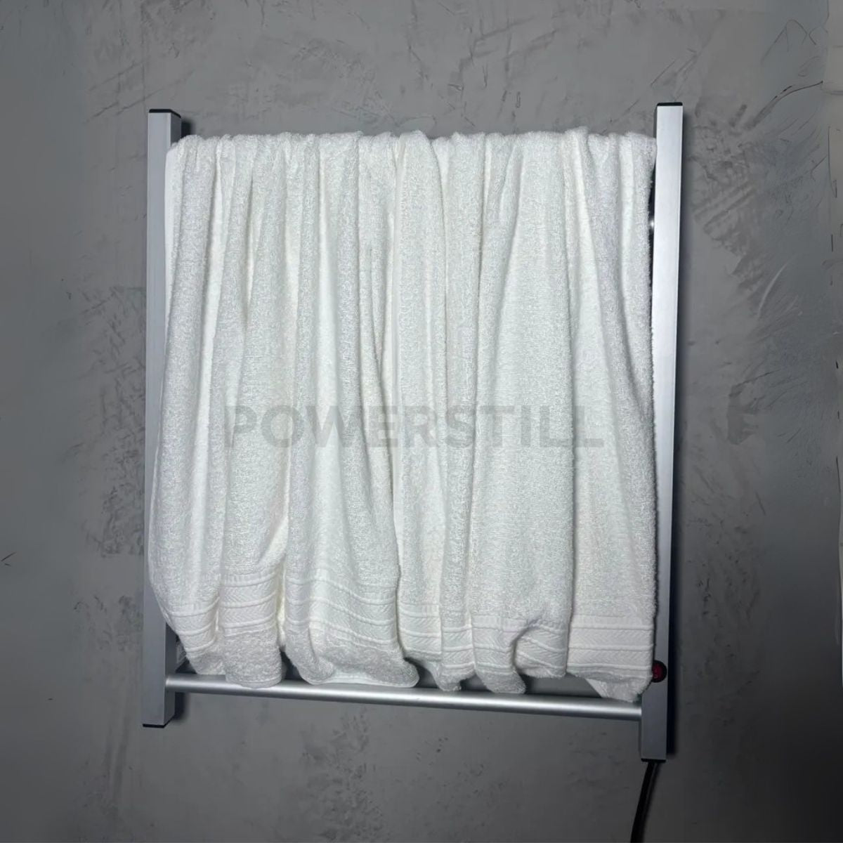 Toalheiro Térmico Alumínio Preto 110/220v Bivolt