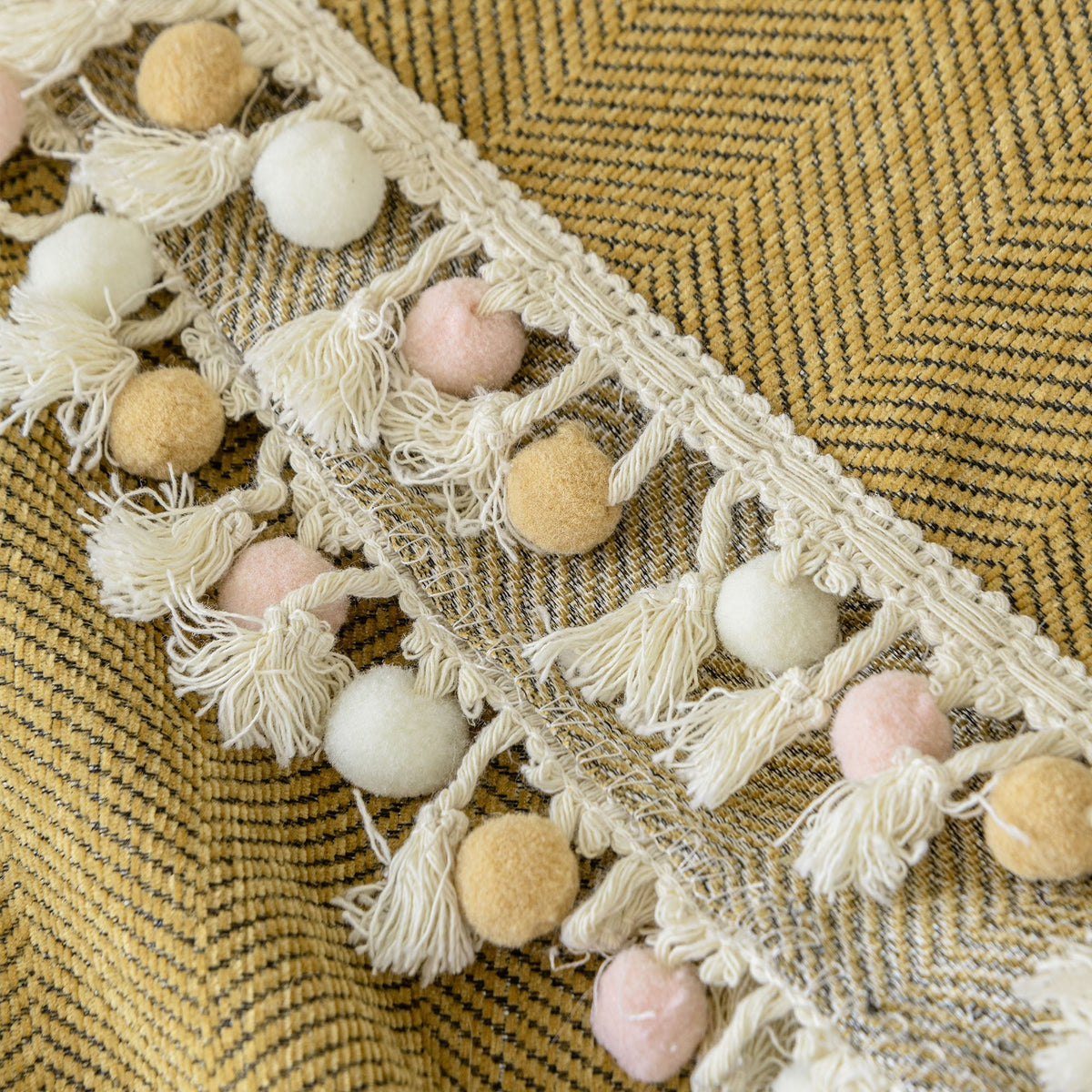 Manta para Sofá em Chenille Canelado | Tassel – vista 14 do produto