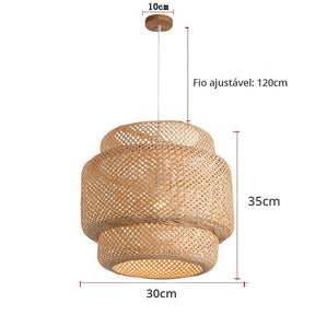 Pendente de Bambu Nature Nest iluminando uma sala de jantar com charme rústico e acolhedor