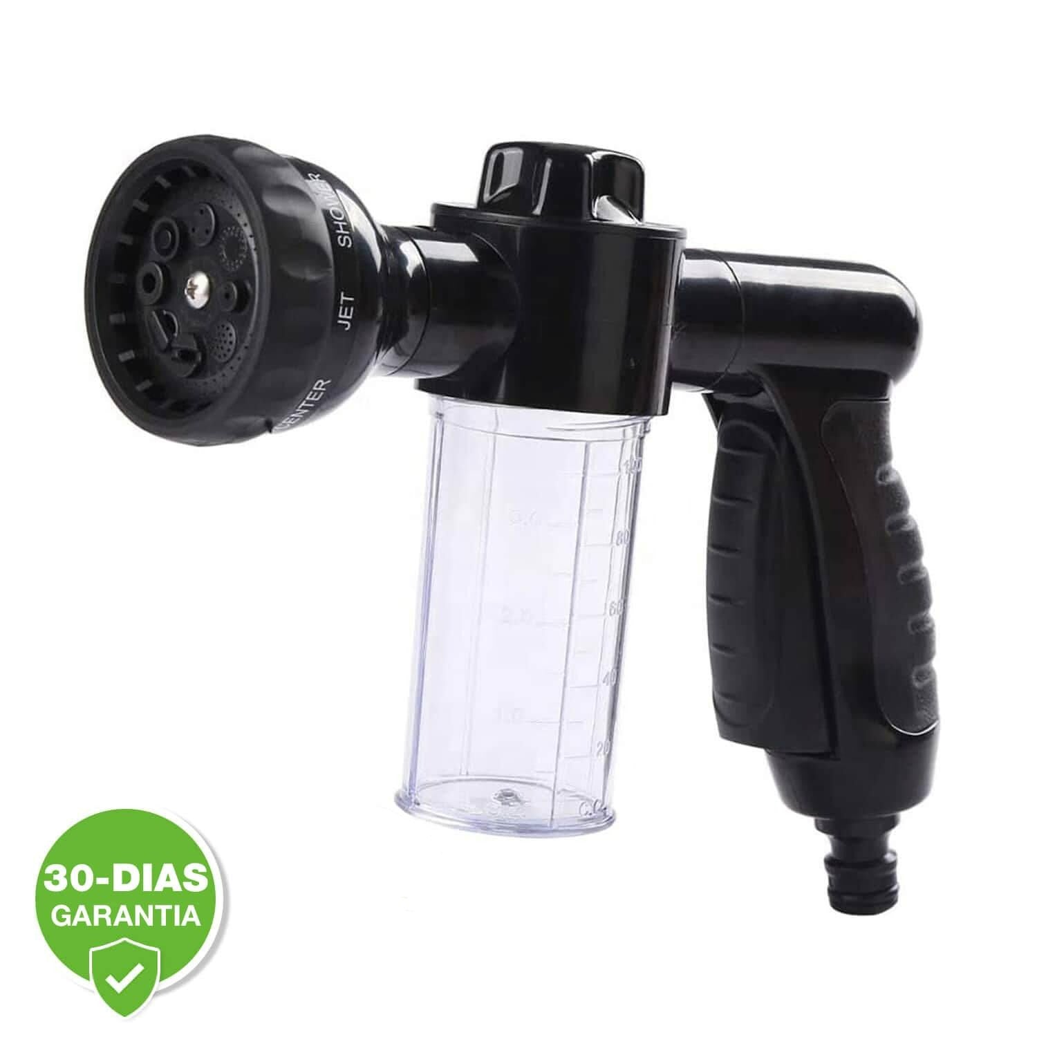 Pulverizador de Espuma Alta Pressão em ação, proporcionando um banho relaxante para um pet